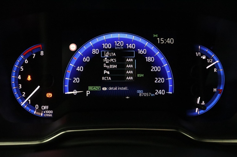 Toyota Corolla Touring Sports - 2.0 Hybrid Executive 49