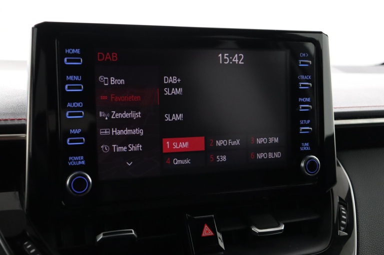 Toyota Corolla Touring Sports - 2.0 Hybrid Executive 8