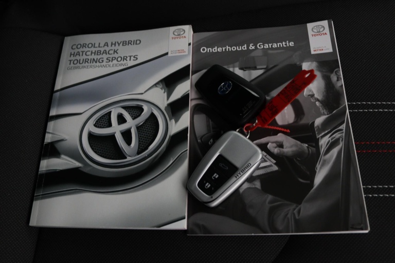 Toyota Corolla Touring Sports - 2.0 Hybrid GR-Sport Plus 11