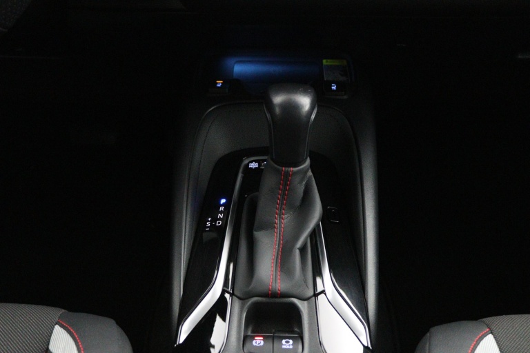 Toyota Corolla Touring Sports - 2.0 Hybrid GR-Sport Plus 27