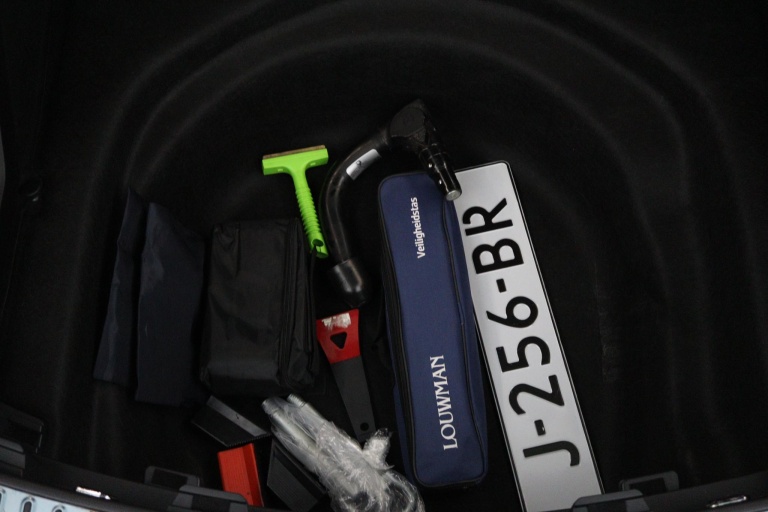 Toyota Corolla Touring Sports - 2.0 Hybrid GR-Sport Plus 34