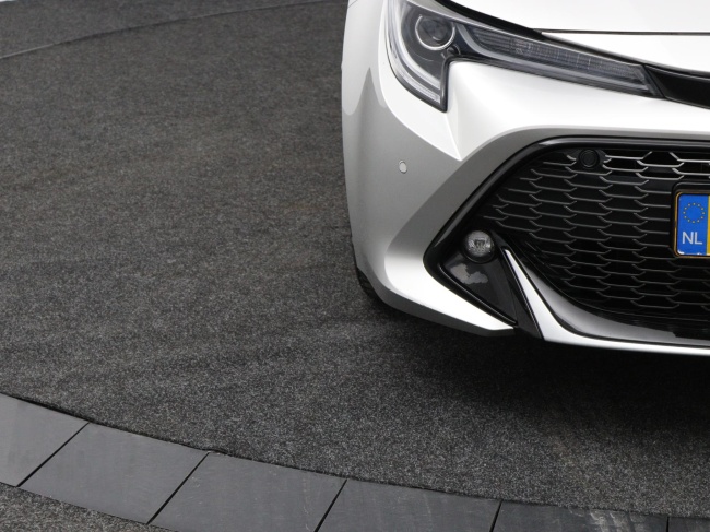 Toyota Corolla Touring Sports - 2.0 Hybrid GR-Sport Plus