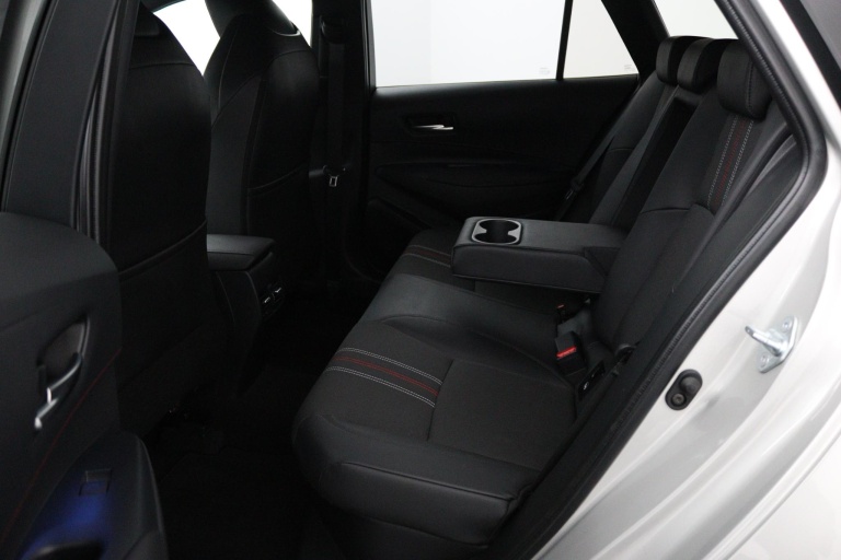 Toyota Corolla Touring Sports - 2.0 Hybrid GR-Sport Plus 39