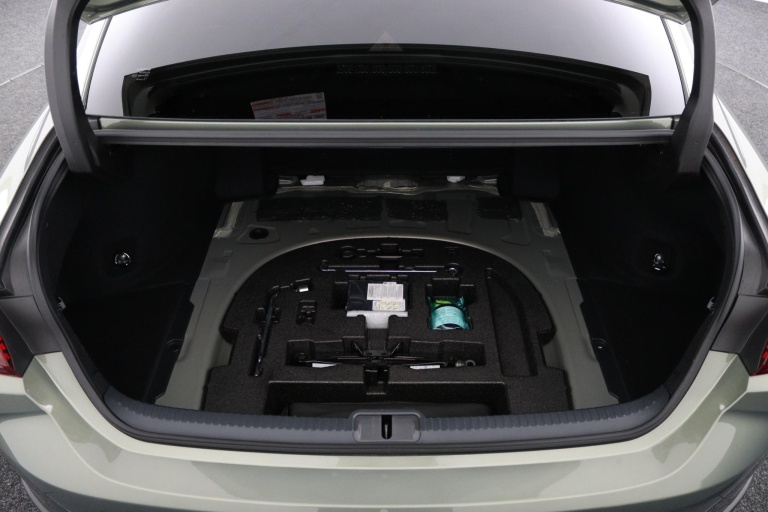 Lexus ES - 300h President Line 24