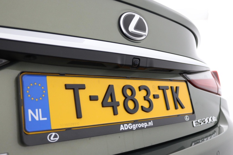 Lexus ES - 300h President Line 40