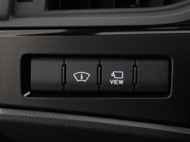 Lexus ES - 300h President Line