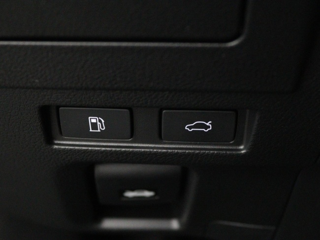 Lexus ES - 300h President Line