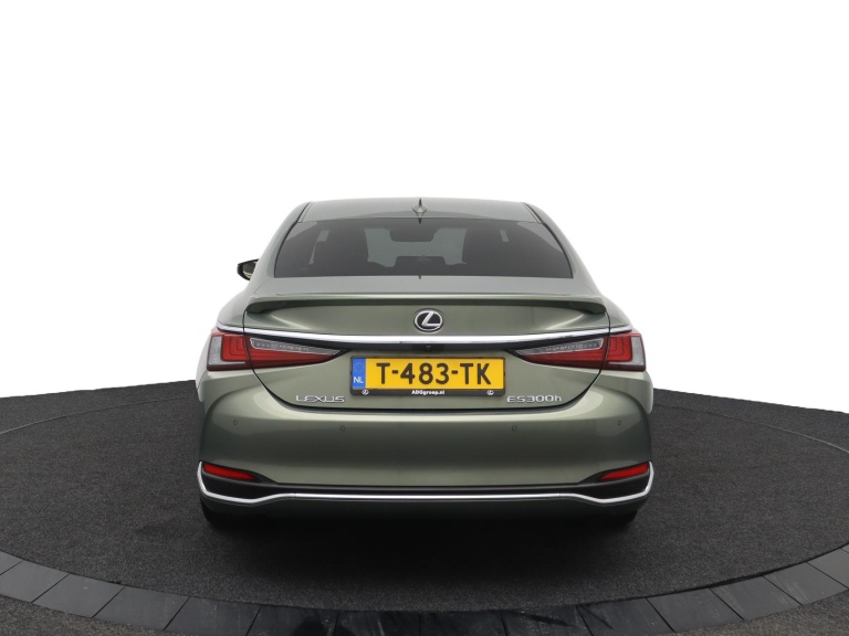 Lexus ES - 300h President Line 60