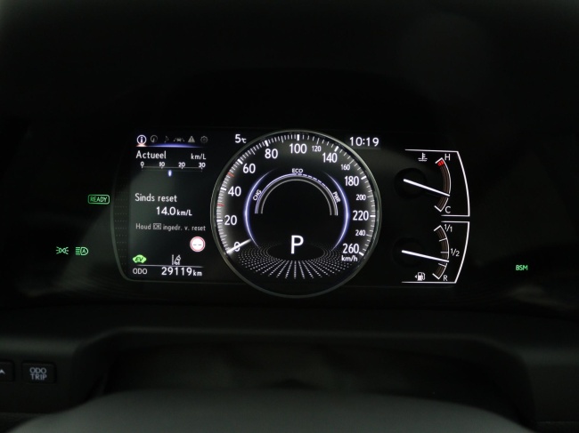 Lexus ES - 300h President Line