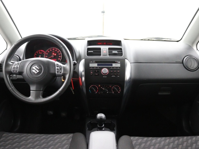 Suzuki SX4 - 1.6 Shogun