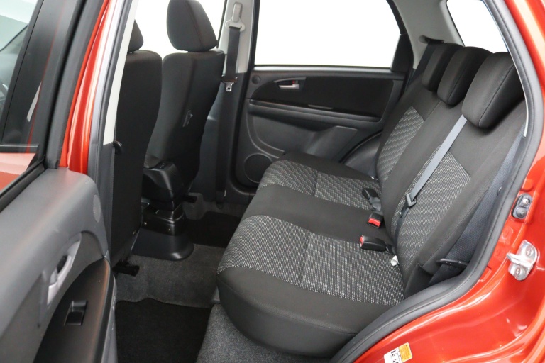 Suzuki SX4 - 1.6 Shogun 12