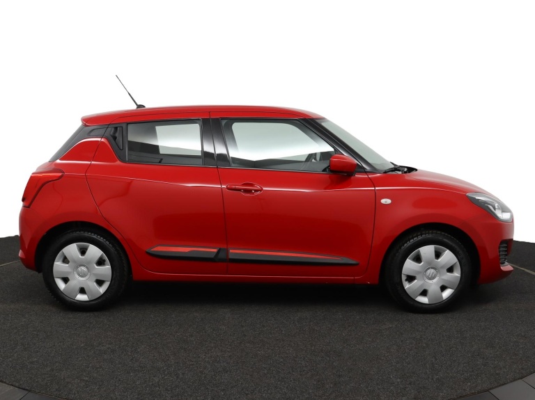 Suzuki Swift - 1.2 Comfort Smart Hybrid 12