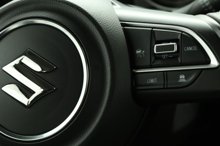 Suzuki Swift - 1.2 Comfort Smart Hybrid 19