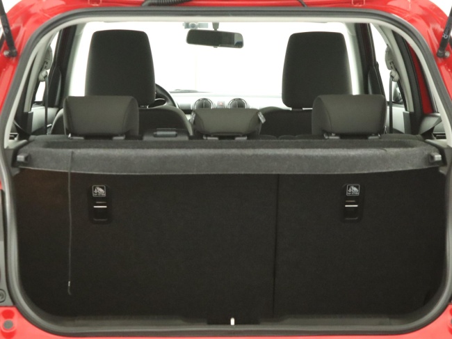 Suzuki Swift - 1.2 Comfort Smart Hybrid