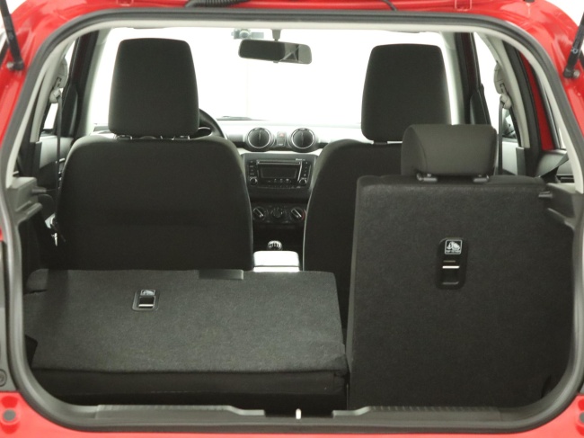 Suzuki Swift - 1.2 Comfort Smart Hybrid