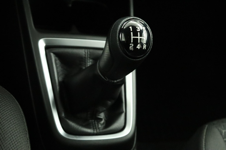 Suzuki Swift - 1.2 Comfort Smart Hybrid 26