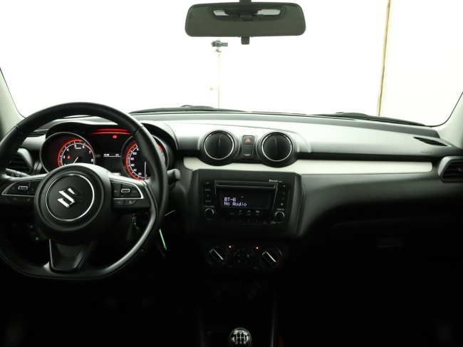 Suzuki Swift - 1.2 Comfort Smart Hybrid