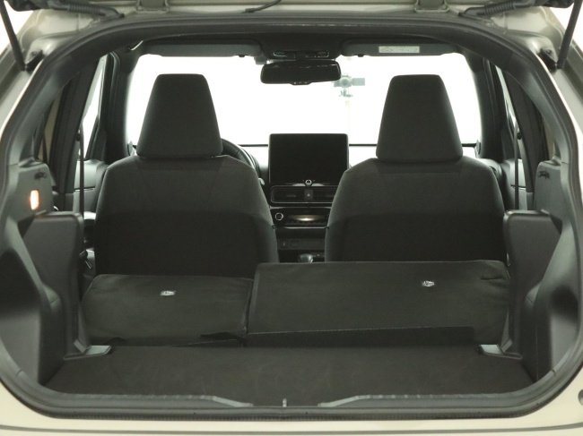 Toyota Yaris Cross - 1.5 Hybrid 115 First Edition