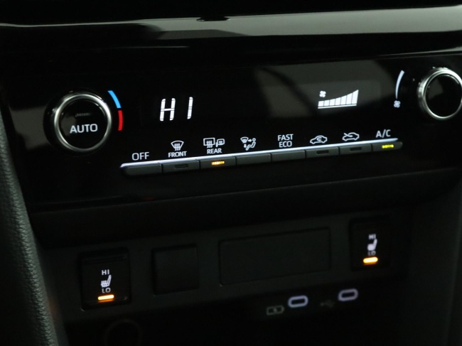 Toyota Yaris Cross - 1.5 Hybrid 115 First Edition