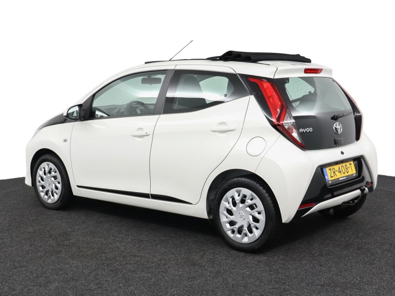 Toyota Aygo - 1.0 VVT-i x-play 12