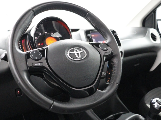 Toyota Aygo - 1.0 VVT-i x-play