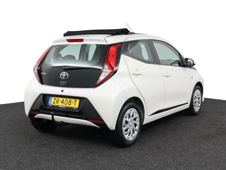 Toyota Aygo - 1.0 VVT-i x-play 2