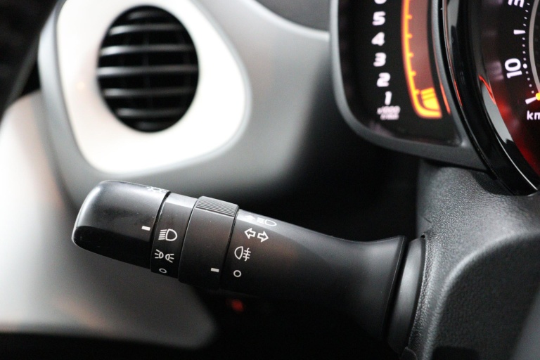 Toyota Aygo - 1.0 VVT-i x-play 28