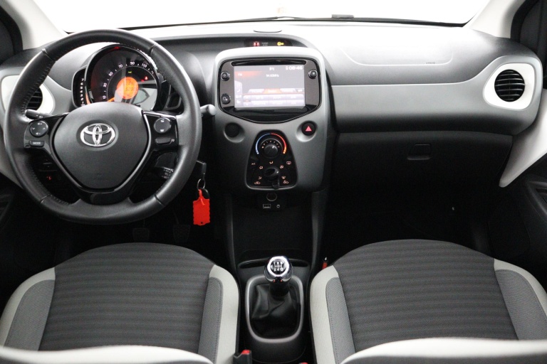 Toyota Aygo - 1.0 VVT-i x-play 4
