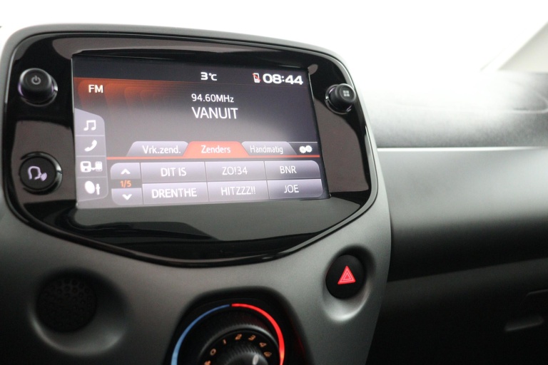 Toyota Aygo - 1.0 VVT-i x-play 8