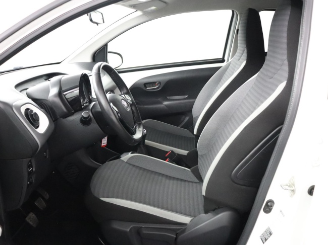 Toyota Aygo - 1.0 VVT-i x-joy