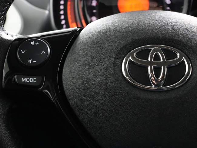 Toyota Aygo - 1.0 VVT-i x-joy