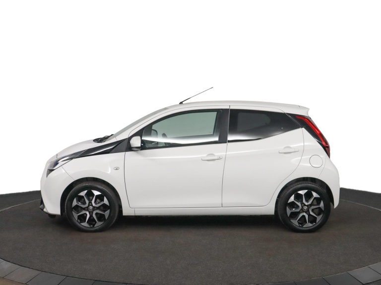 Toyota Aygo - 1.0 VVT-i x-joy 3