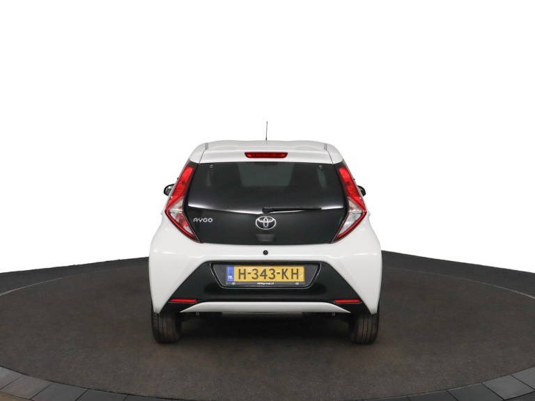 Toyota Aygo - 1.0 VVT-i x-joy 48