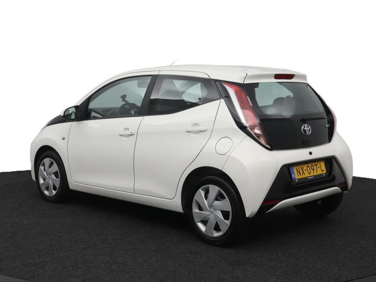 Toyota Aygo - 1.0 VVT-i x-play 12