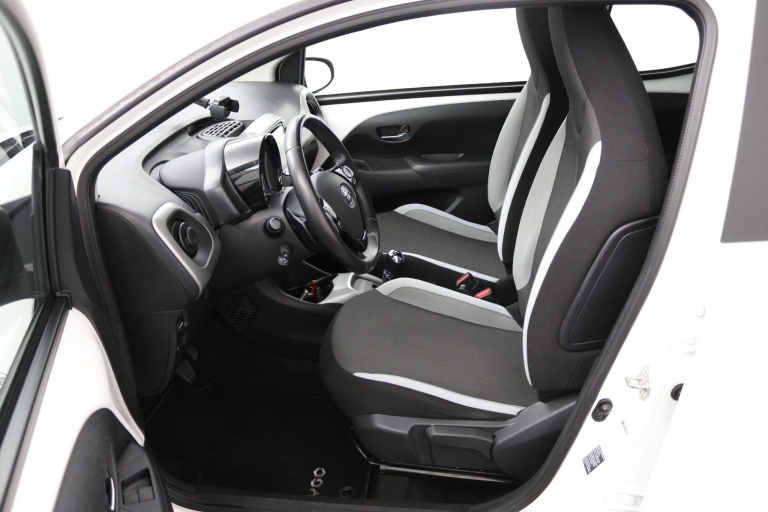 Toyota Aygo - 1.0 VVT-i x-play 17