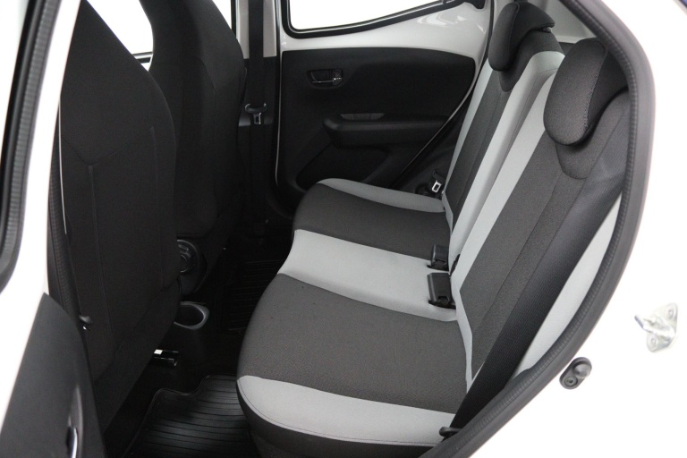 Toyota Aygo - 1.0 VVT-i x-play 18