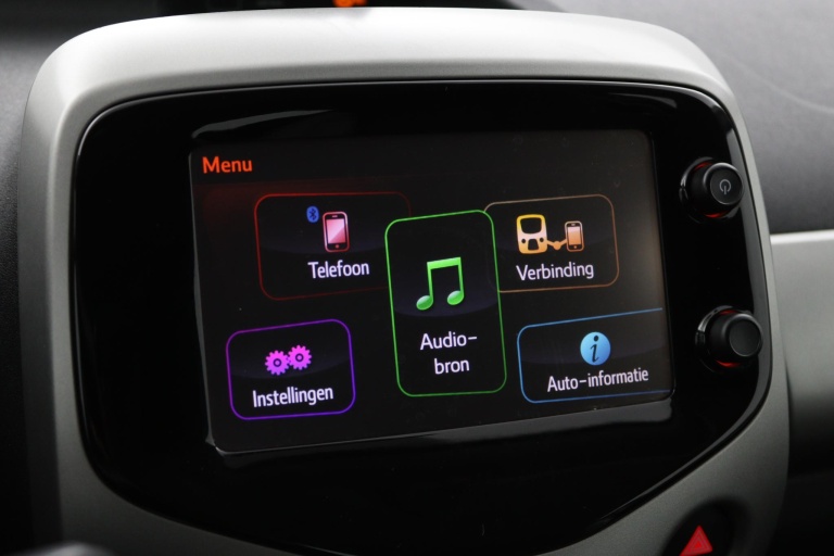 Toyota Aygo - 1.0 VVT-i x-play 38