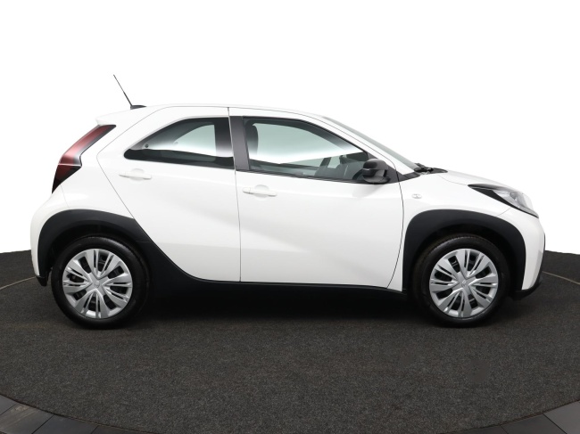 Toyota Aygo X - 1.0 VVT-i S-CVT Play