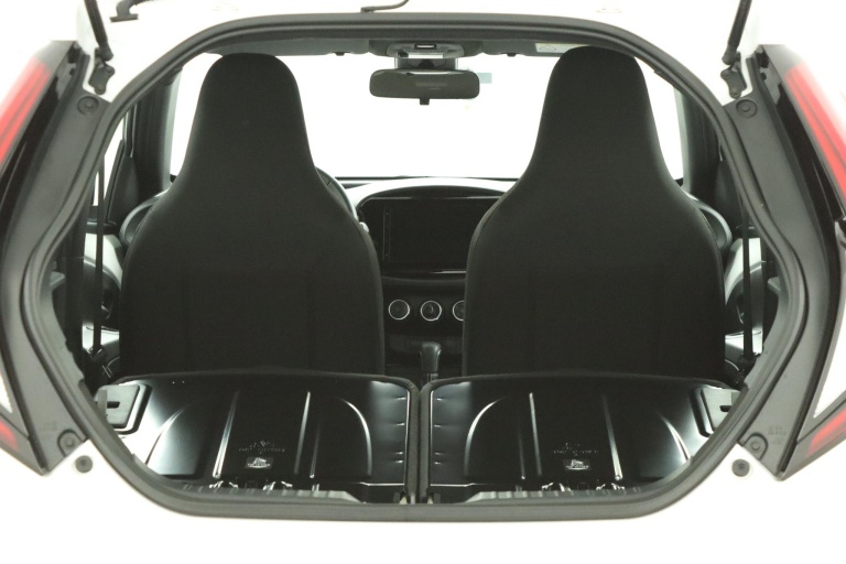 Toyota Aygo X - 1.0 VVT-i S-CVT Play 25