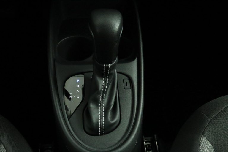 Toyota Aygo X - 1.0 VVT-i S-CVT Play 26