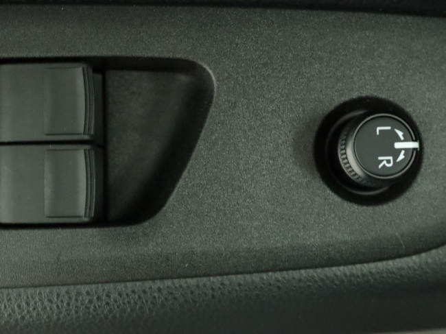 Toyota Aygo X - 1.0 VVT-i S-CVT Play