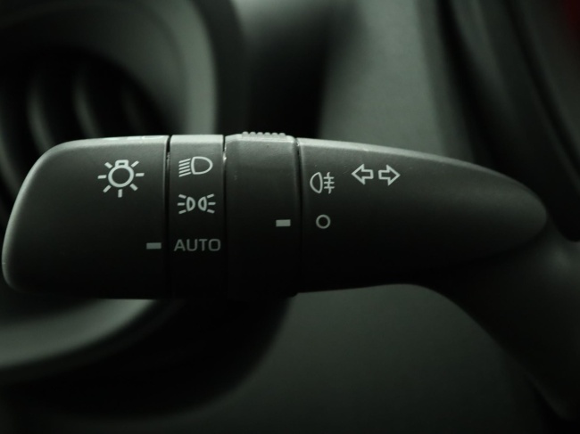 Toyota Aygo X - 1.0 VVT-i S-CVT Play