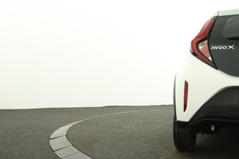 Toyota Aygo X - 1.0 VVT-i S-CVT Play 39