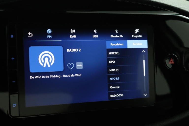 Toyota Aygo X - 1.0 VVT-i S-CVT Play 8