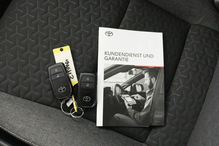 Toyota Yaris Cross - 1.5 Hybrid 115 First Edition 11