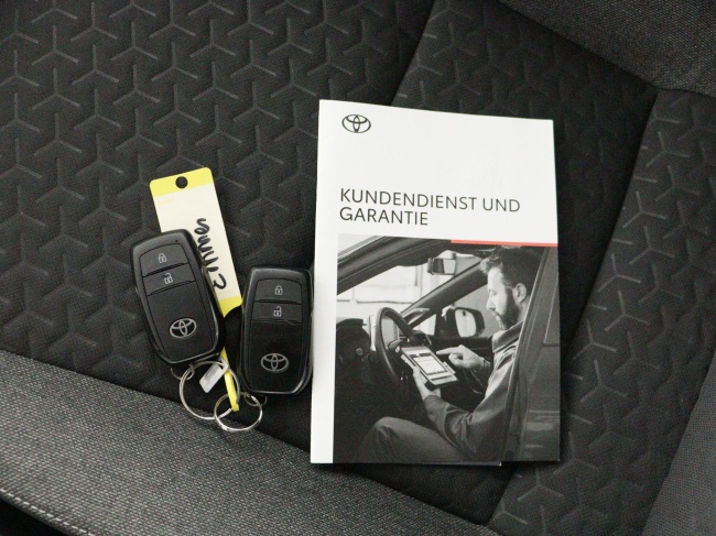 Toyota Yaris Cross - 1.5 Hybrid 115 First Edition