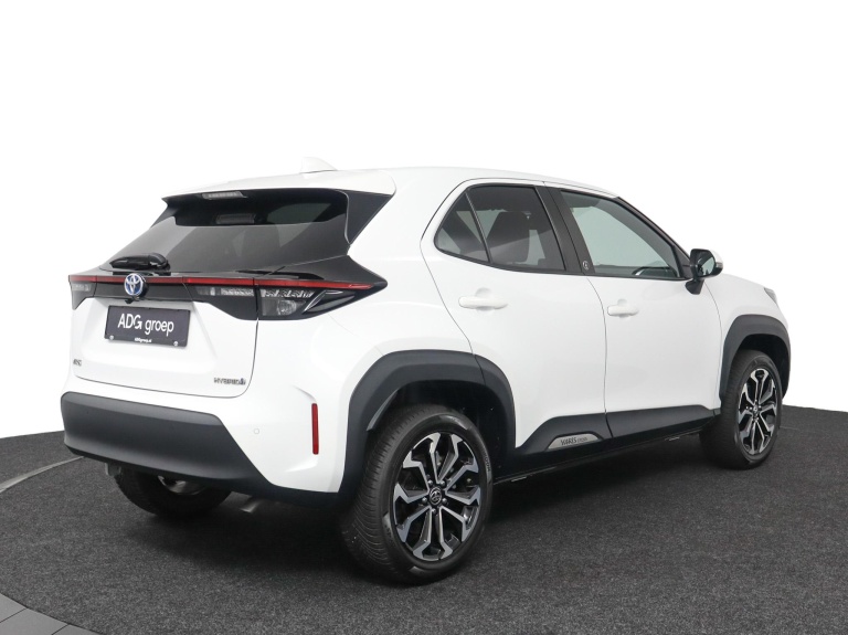 Toyota Yaris Cross - 1.5 Hybrid 115 First Edition 2