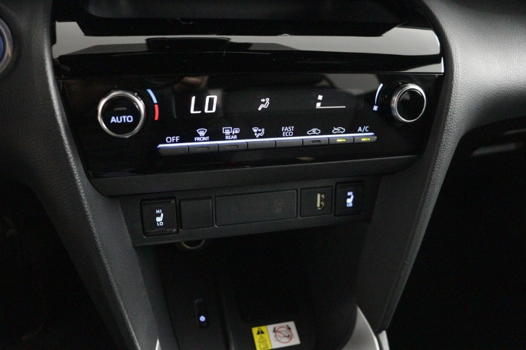 Toyota Yaris Cross - 1.5 Hybrid 115 First Edition 7