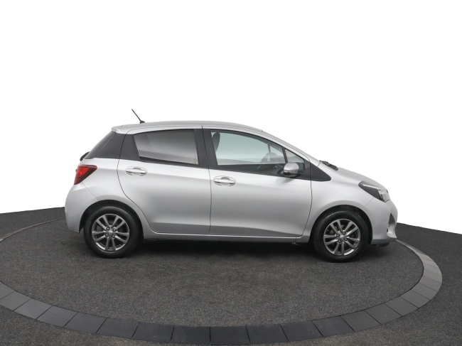 Toyota Yaris - 1.3 VVT-i Dynamic