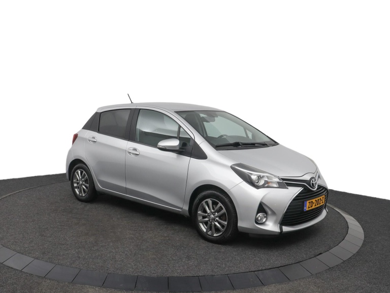 Toyota Yaris - 1.3 VVT-i Dynamic 14